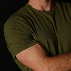 T-SHIRT LUXXFORM À MANCHES COURTES